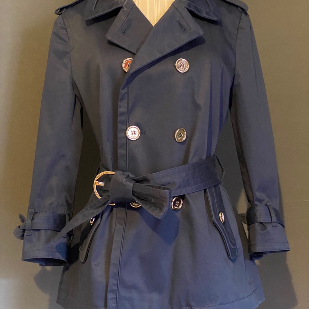 Coach Short Trench